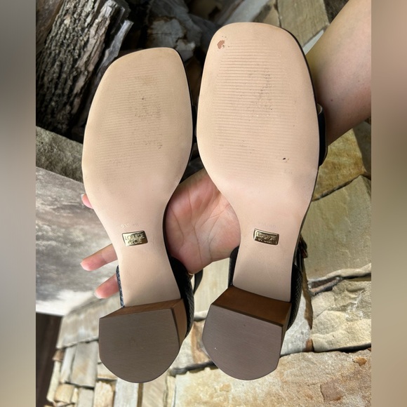 Louise et Cie Gabrie black leather Heeled Elegant sandals w/block heel Sz-9. Q - Picture 10 of 10